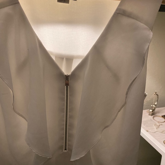 Express Spring Ruffled Romper! - Picture 3 of 7